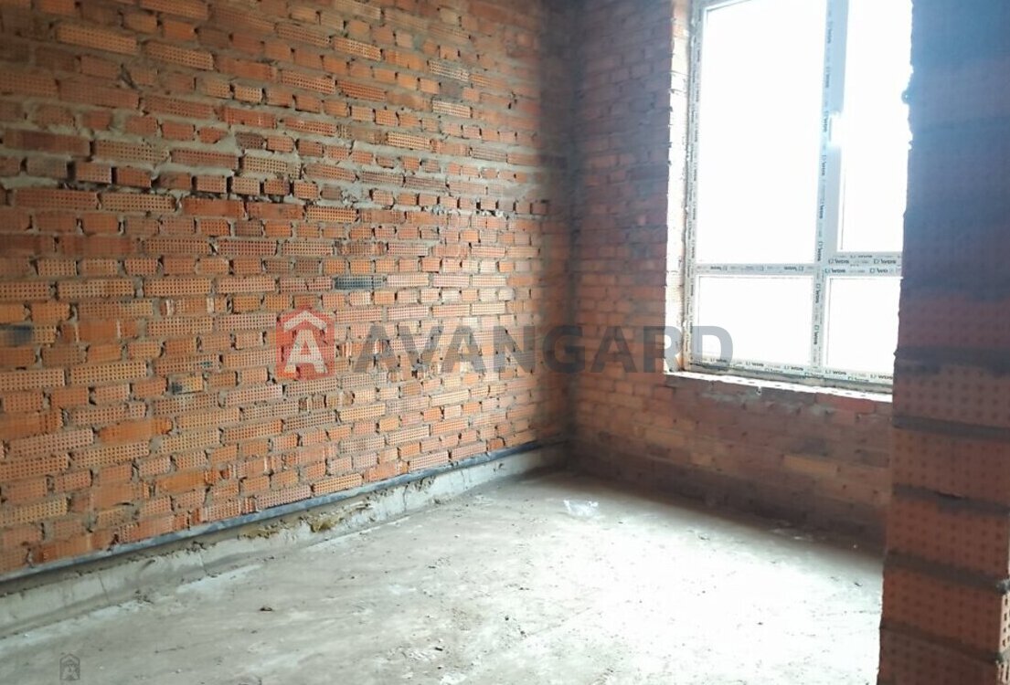 ��������, 90 ��.�. ���� 8