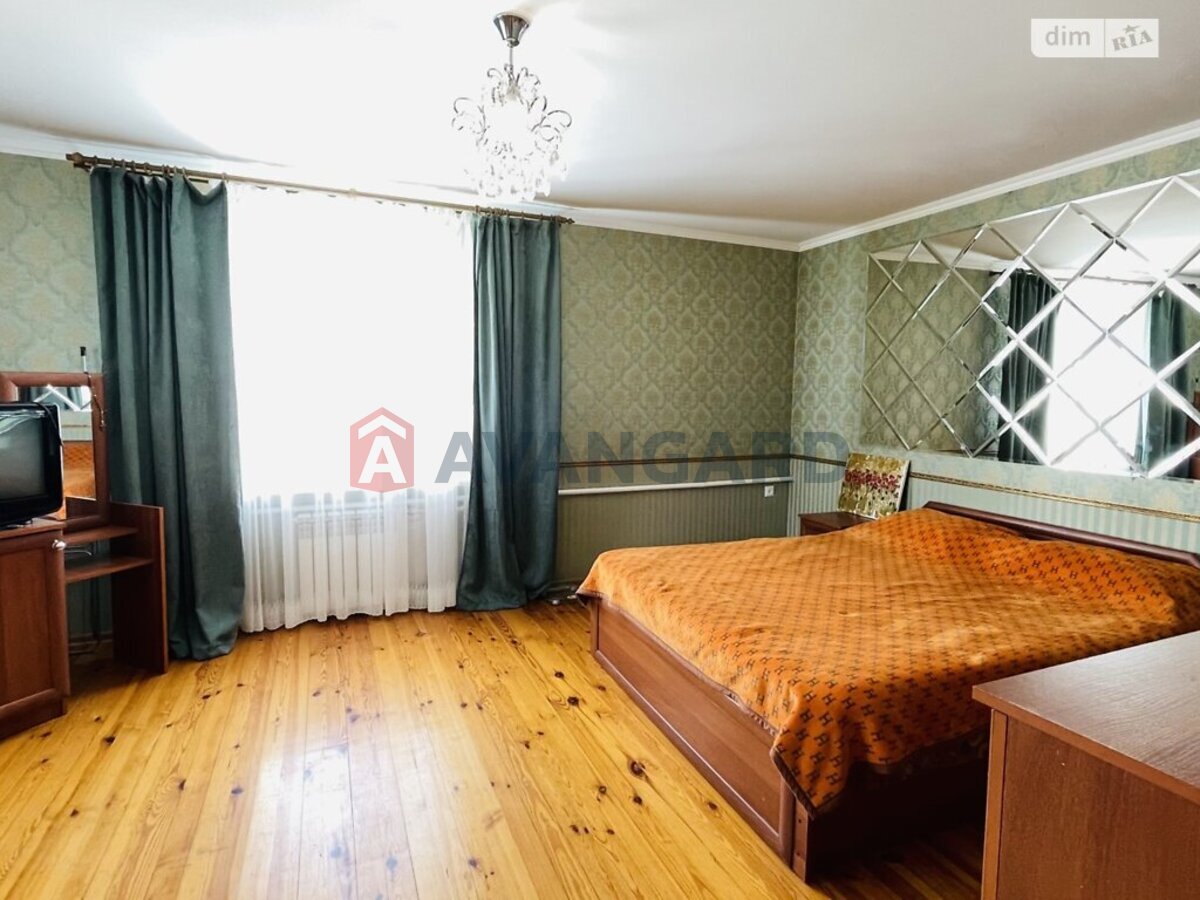 ���, 202 ��.�. ���� 18