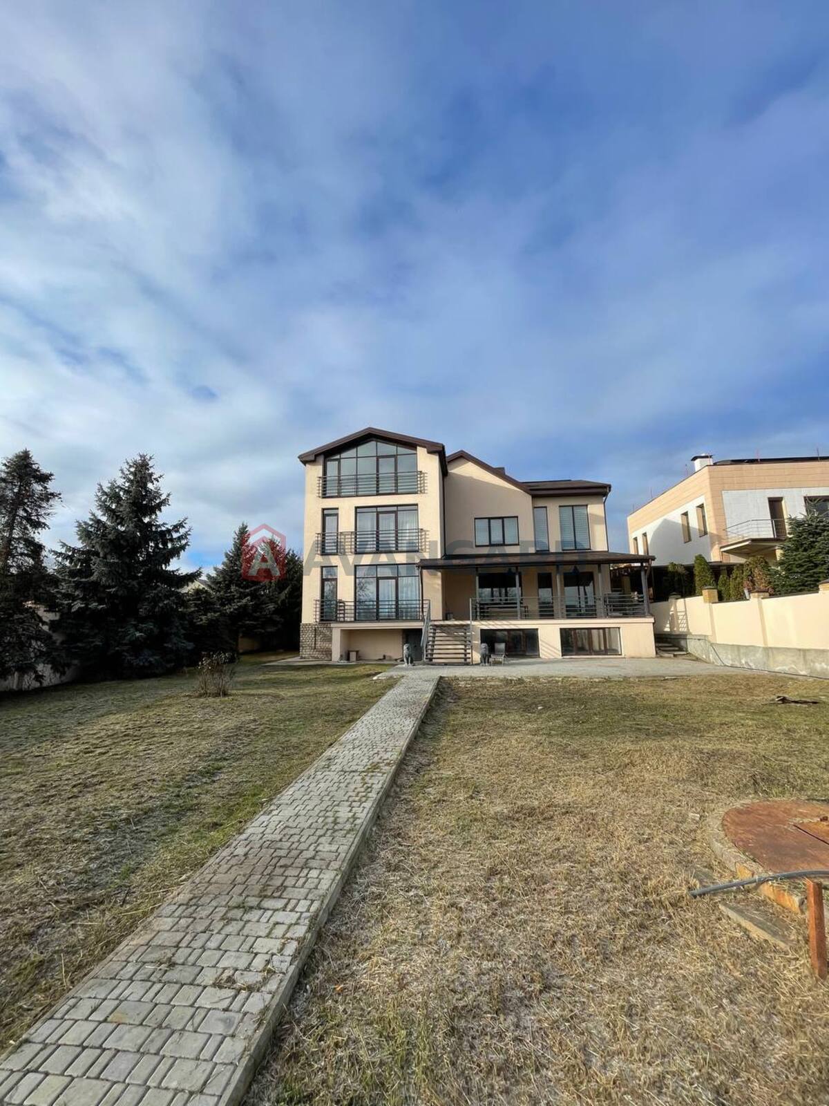 �������, 407 ��.�. ���� 25