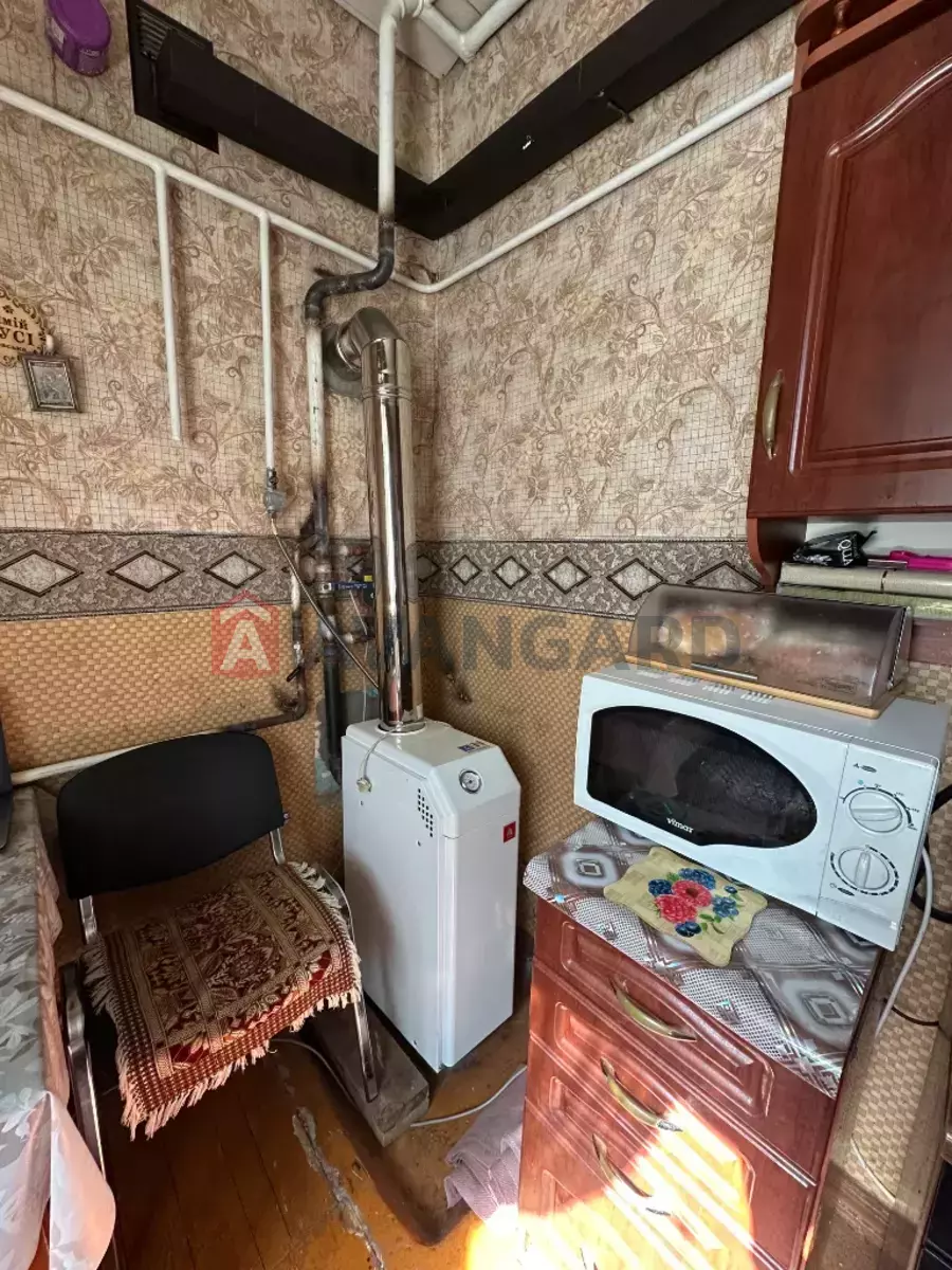 �������, 65 ��.�. ���� 9