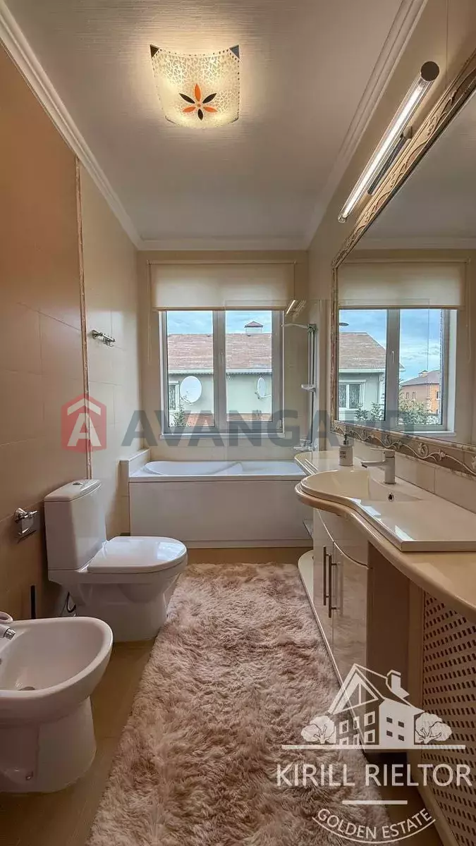 �������, 200 ��.�. ���� 11