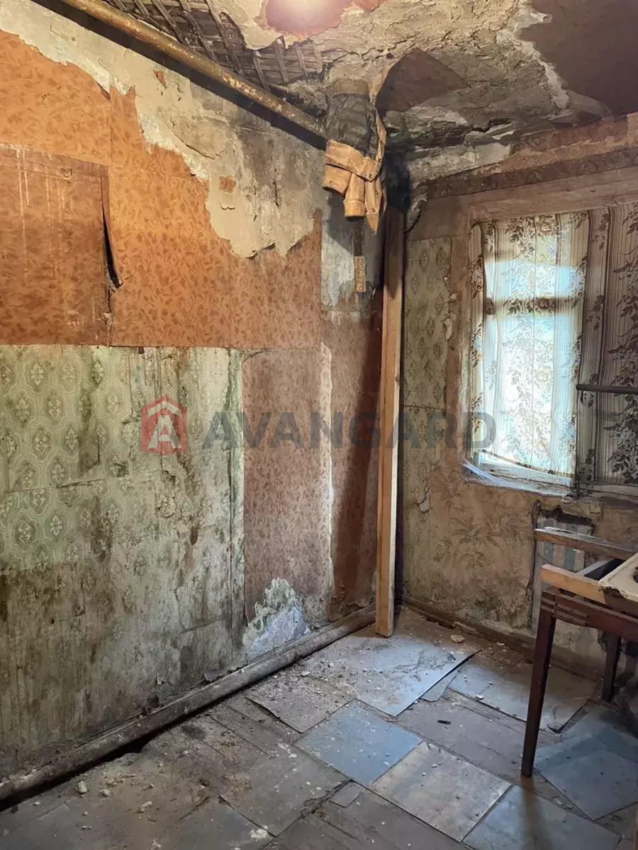 ������� �������, 32 ��.�. ���� 5