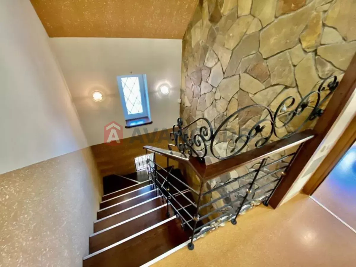 �������, 166 ��.�. ���� 11