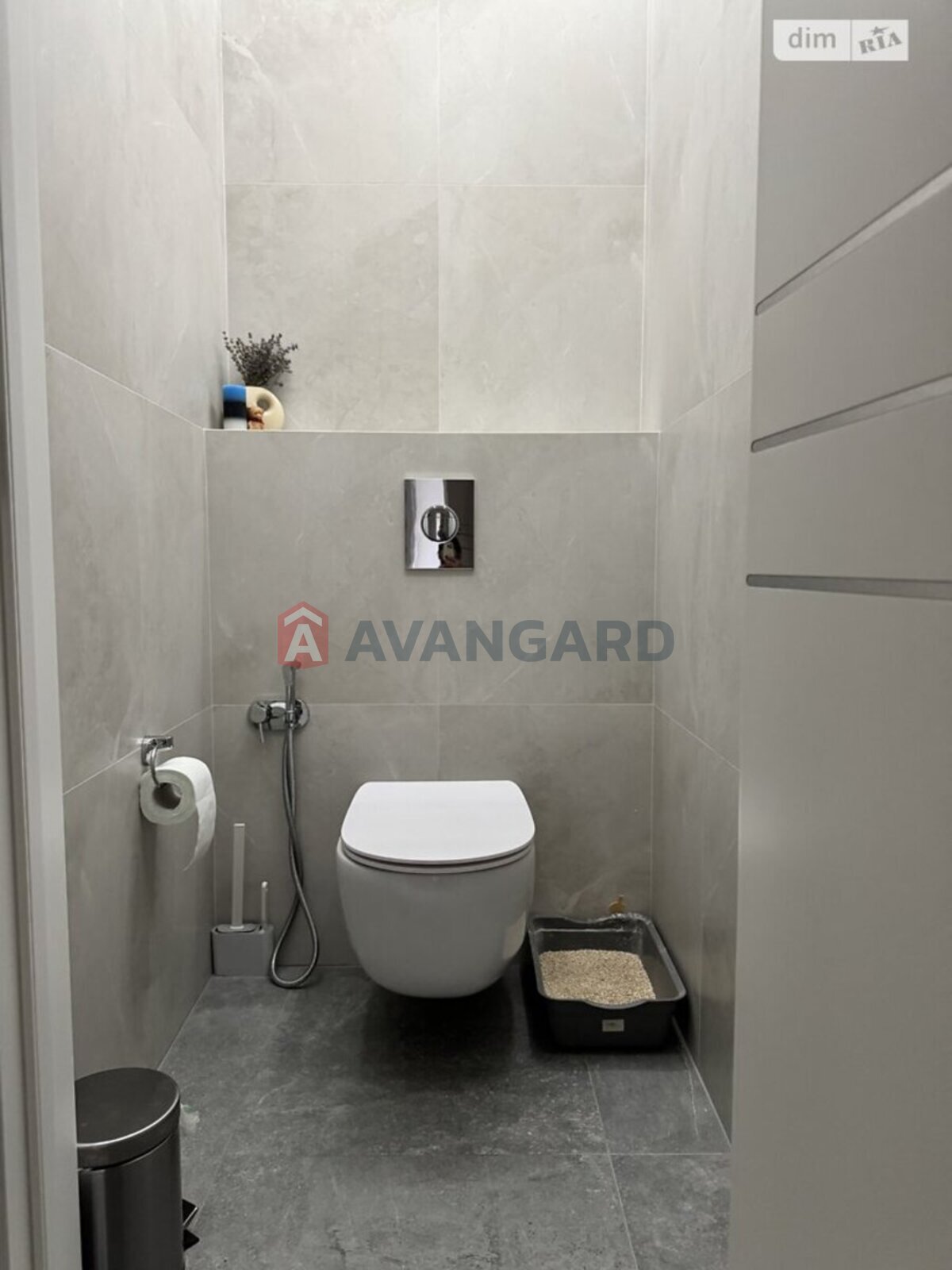 �������, 115 ��.�. ���� 13