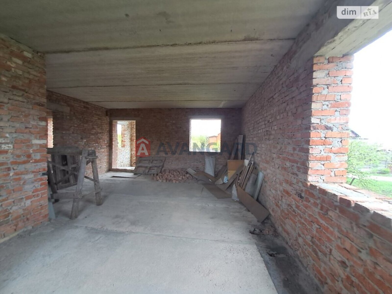 �������, 175 ��.�. ���� 12