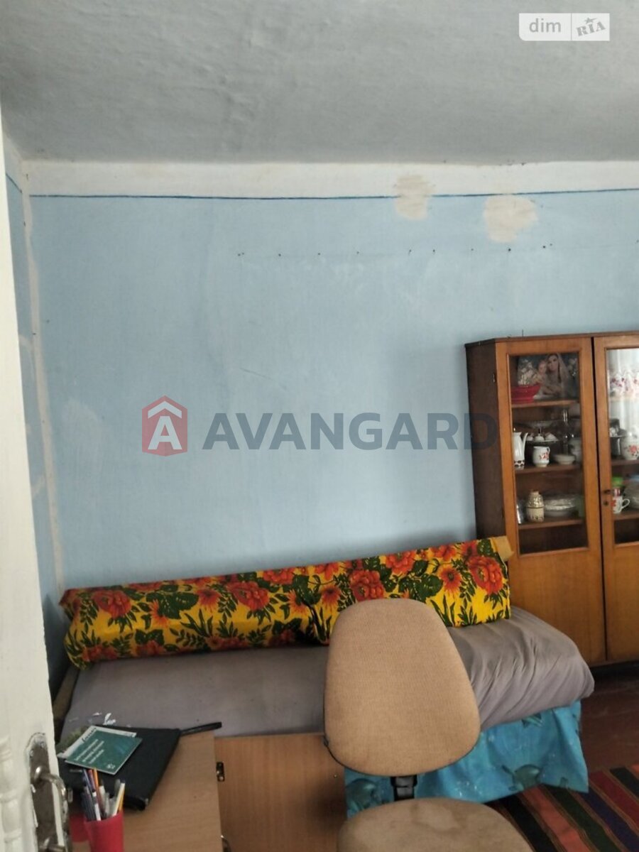 �������, 40 ��.�. ���� 17