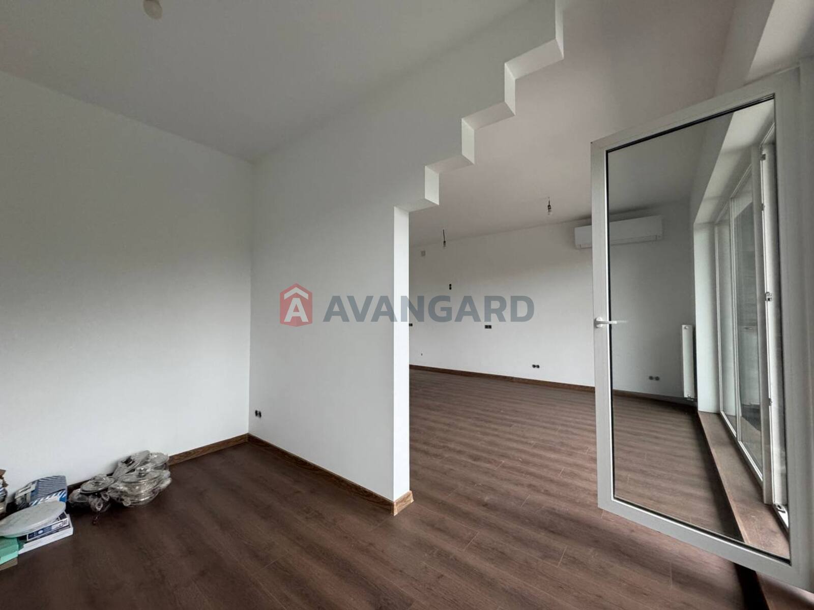 ��������, 118 ��.�. ���� 17