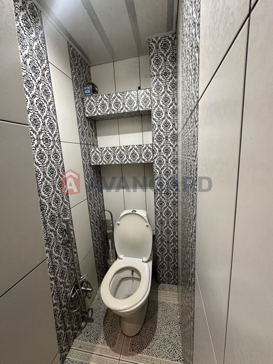 �������, 181 ��.�. ���� 8