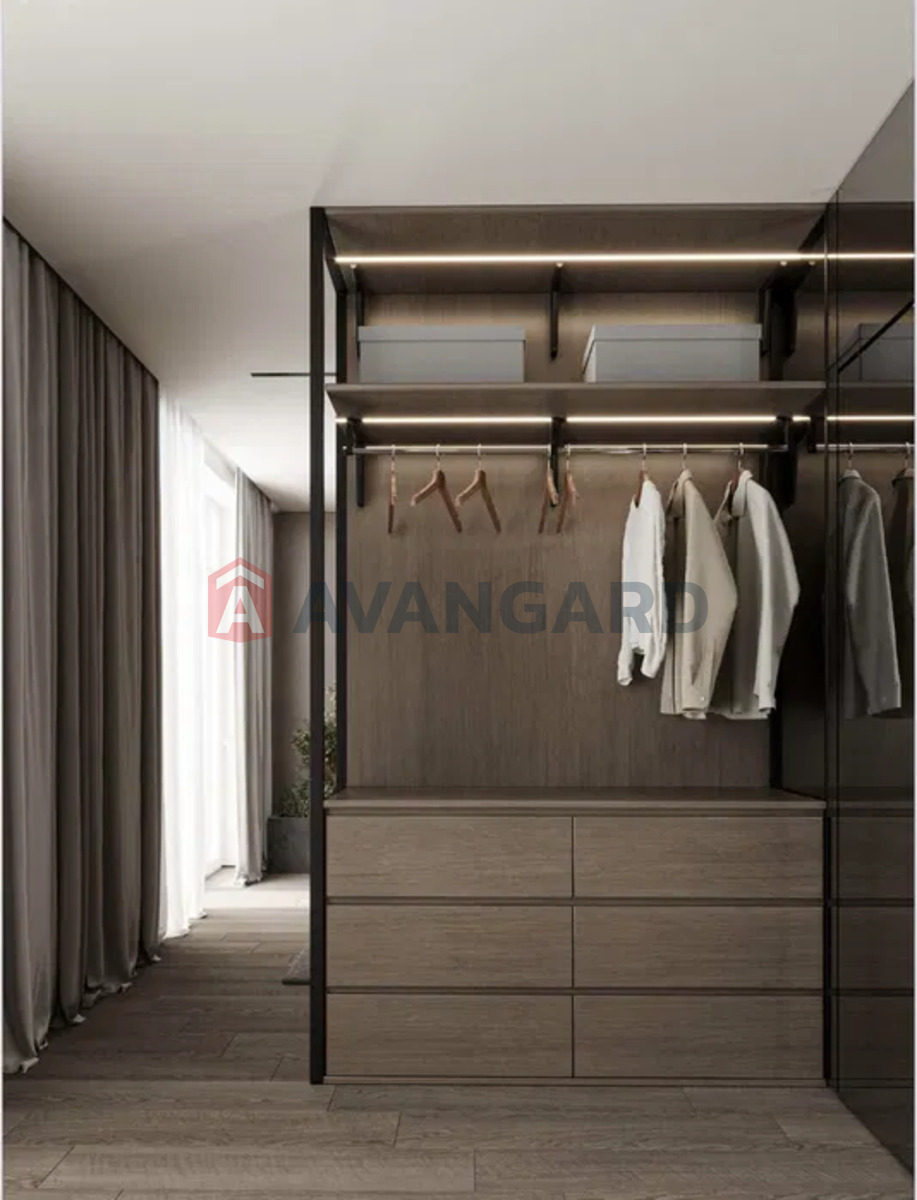 �������, 130 ��.�. ���� 8