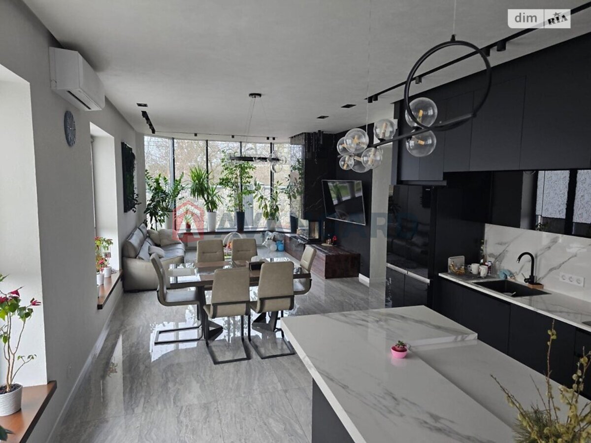 ���, 325 ��.�. ���� 1