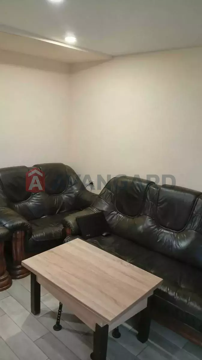 �������, 42 ��.�. ���� 12