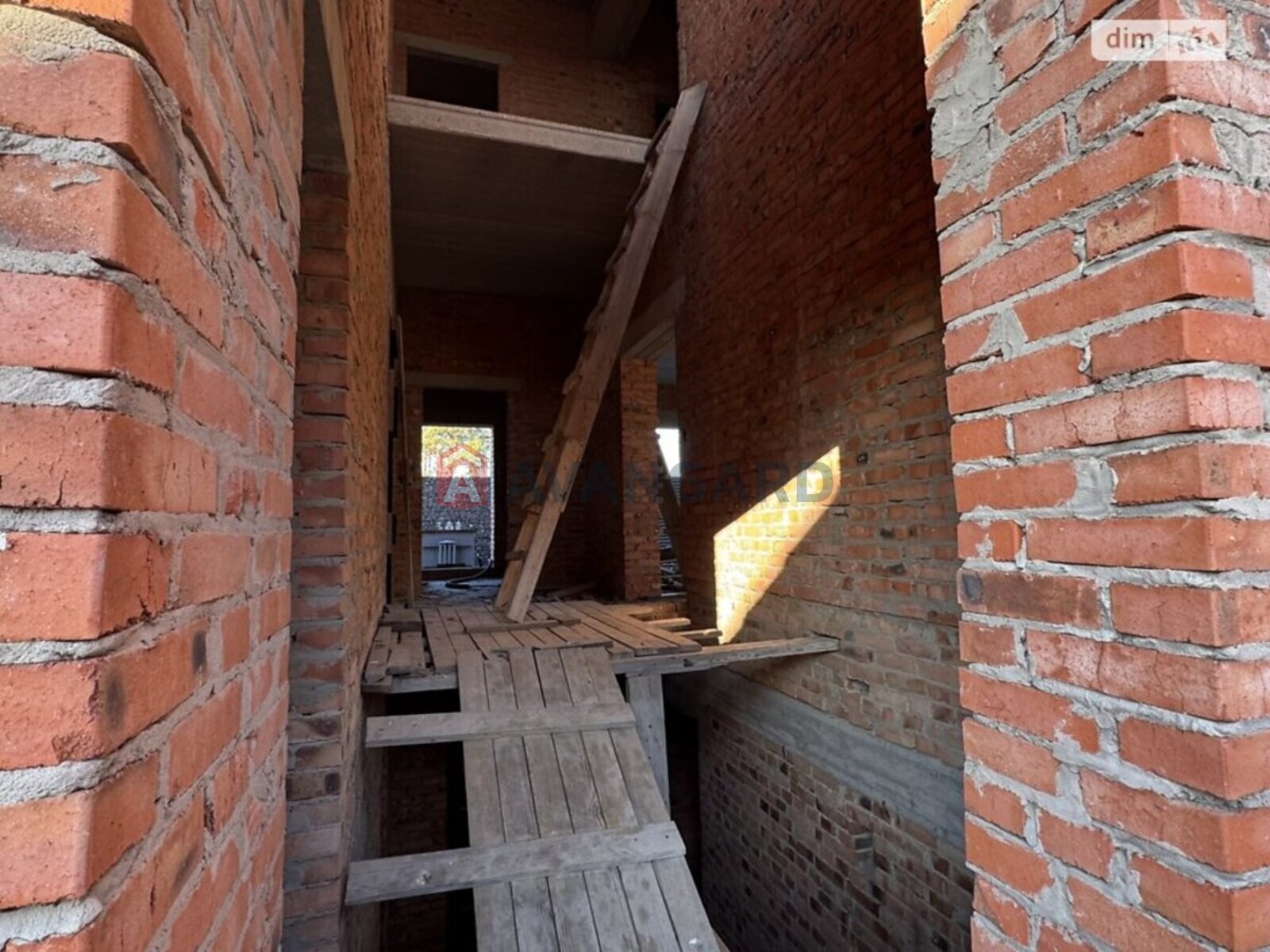 ���, 295 ��.�. ���� 20