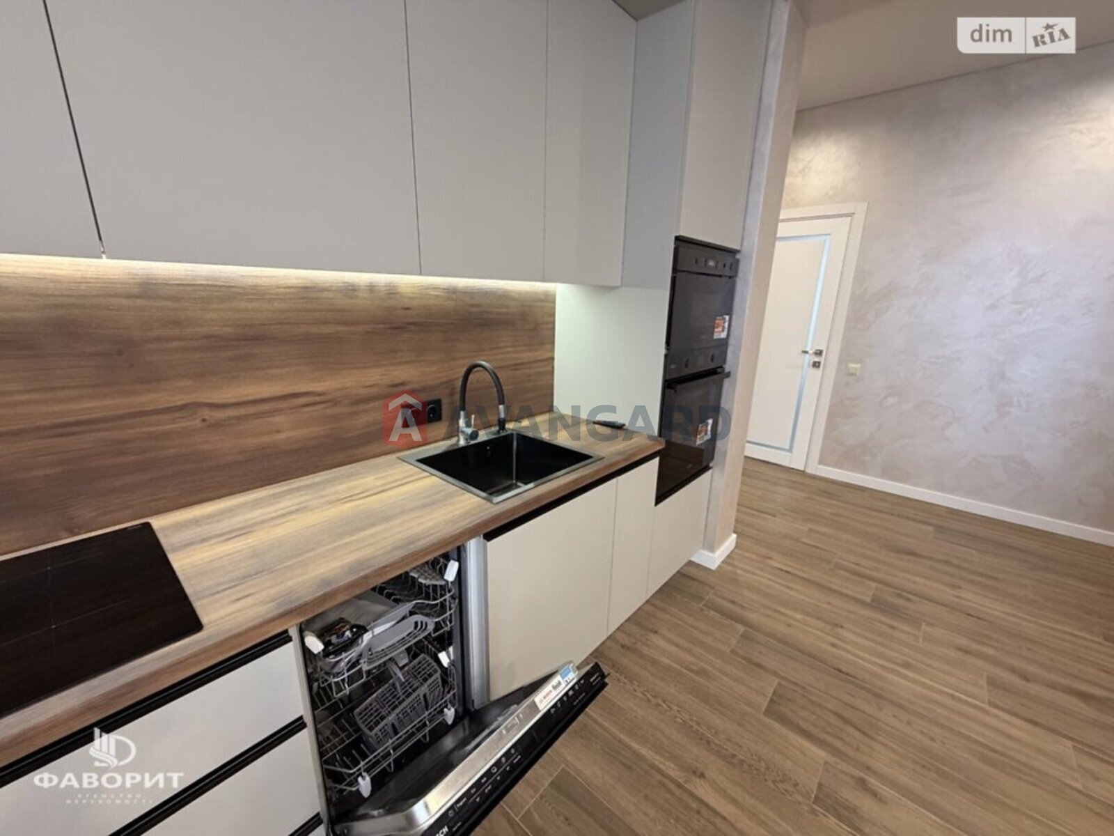 �������, 110 ��.�. ���� 5