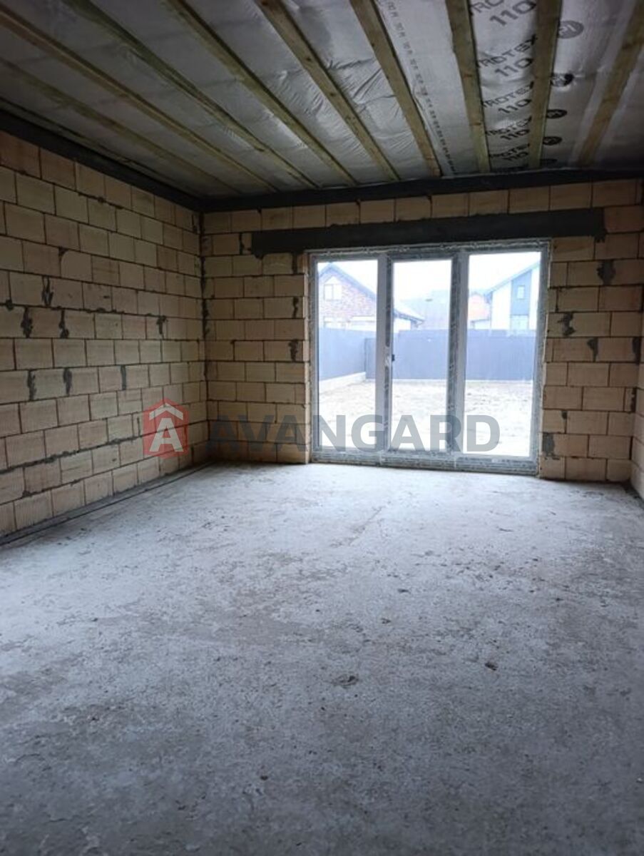 ���, 100 ��.�. ���� 9