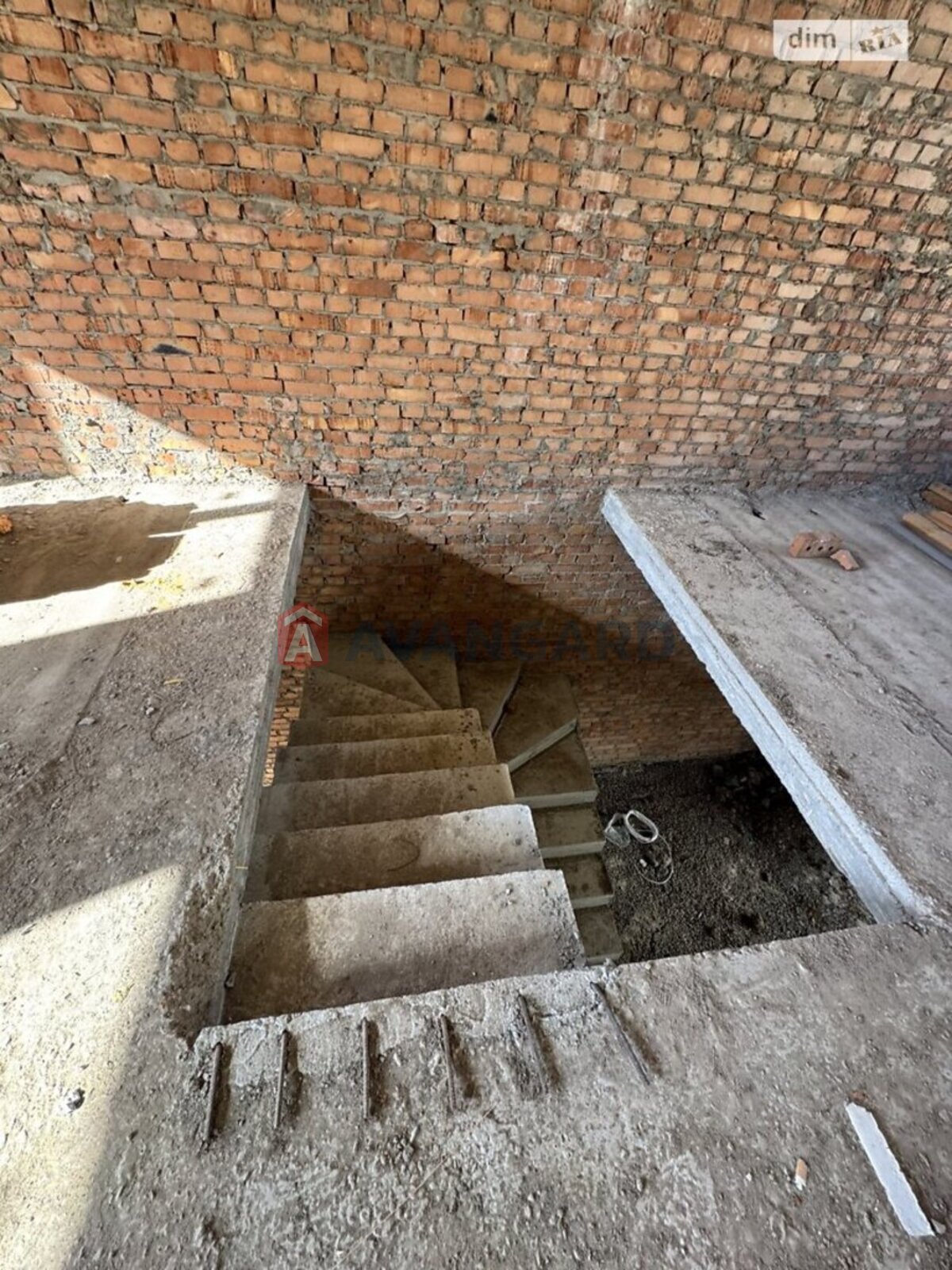 ��������, 200 ��.�. ���� 6