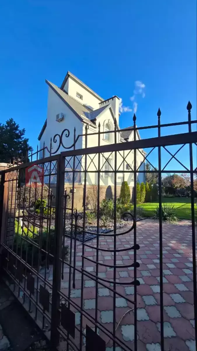 �������, 320 ��.�. ���� 24