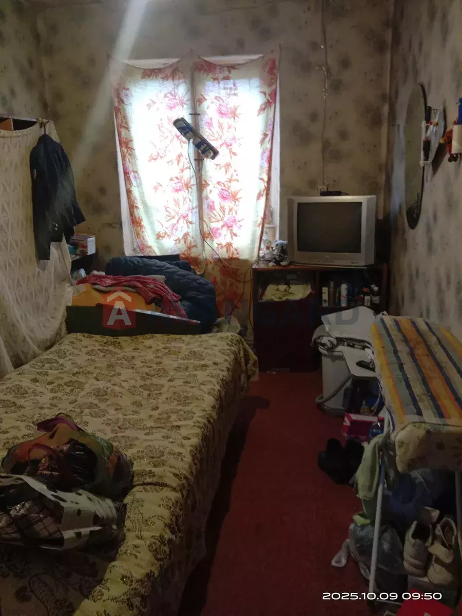 ����, 33 ��.�. ���� 4