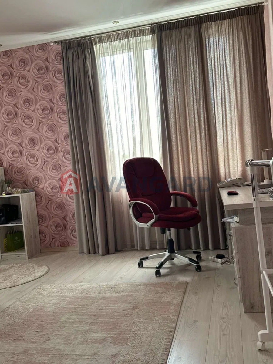 Будинок, 220 кв.м. фото 10 Будинок, 220 кв.м. фото 10