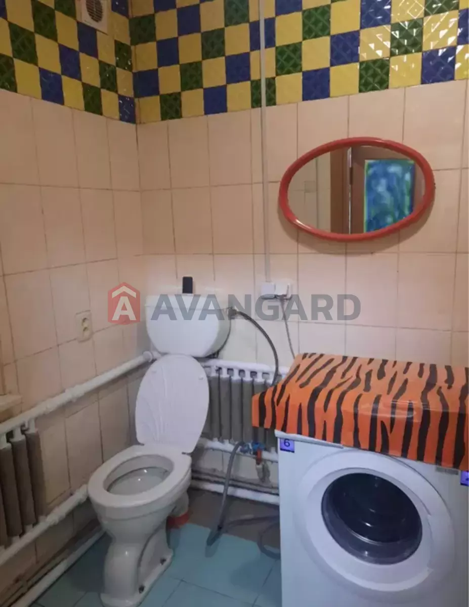 �������, 37 ��.�. ���� 8