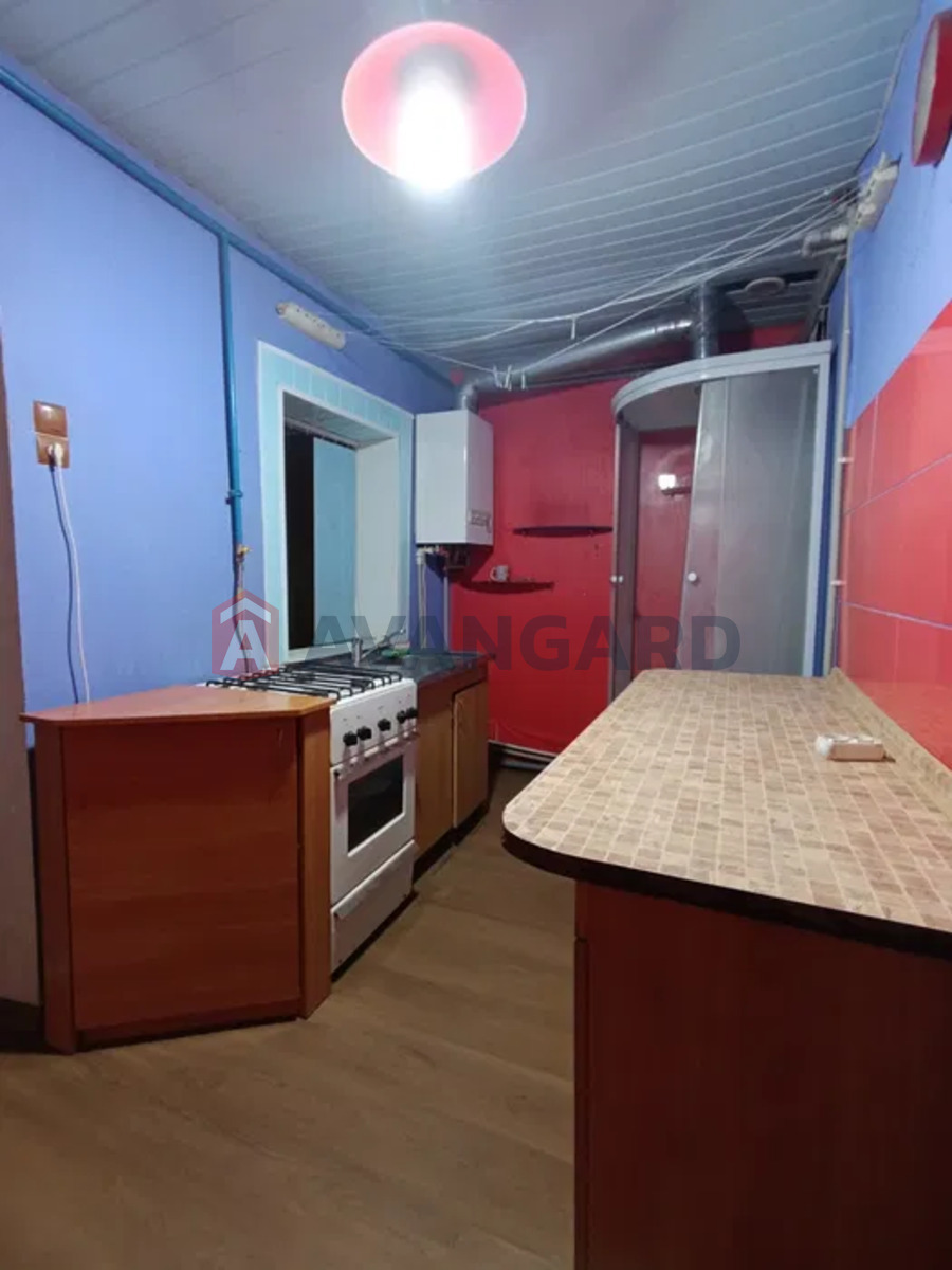 ������� �������, 42 ��.�. ���� 10