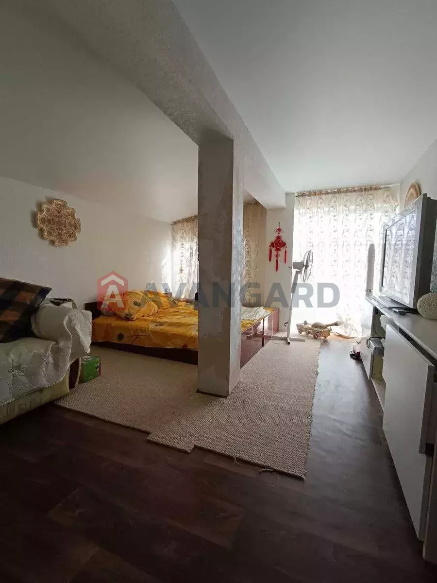 ����, 80 ��.�. ���� 21