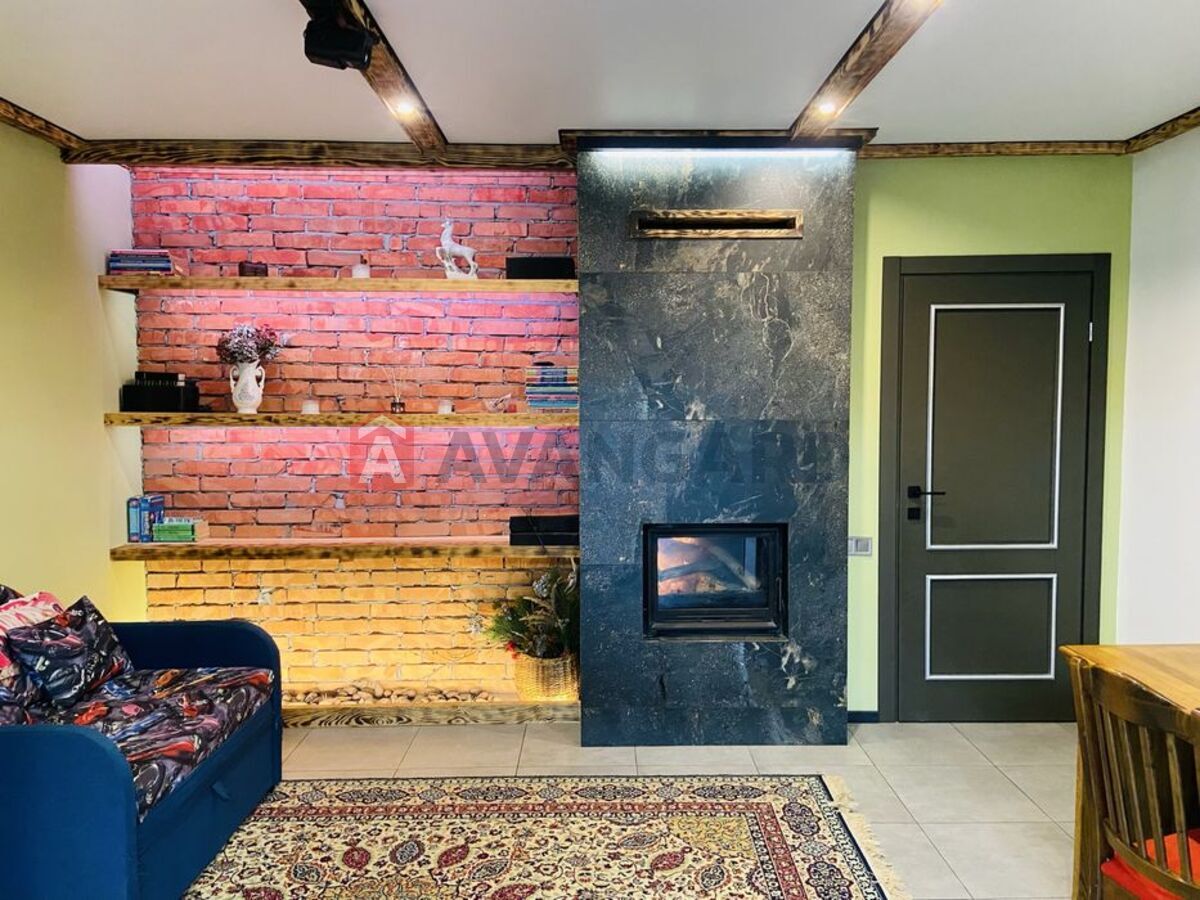 �������, 180 ��.�. ���� 12