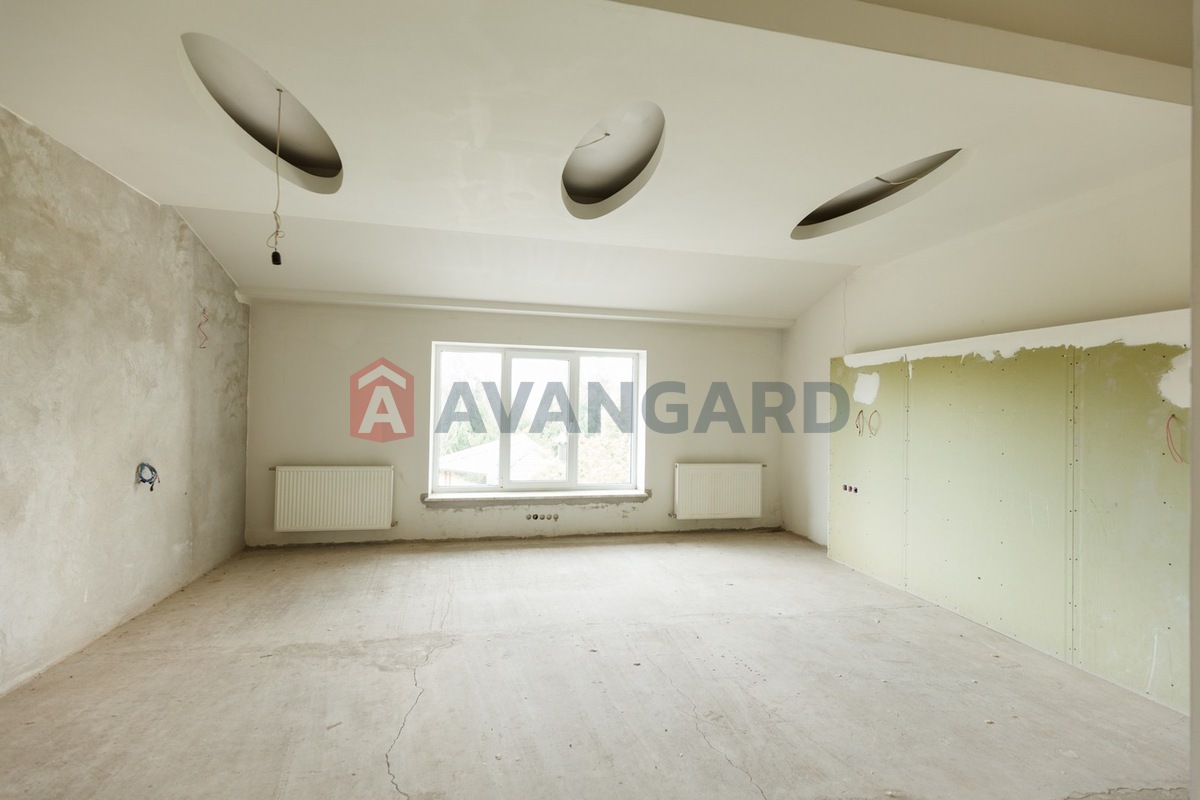 �������, 300 ��.�. ���� 14