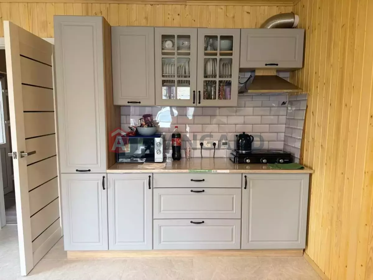 ����, 42 ��.�. ���� 3