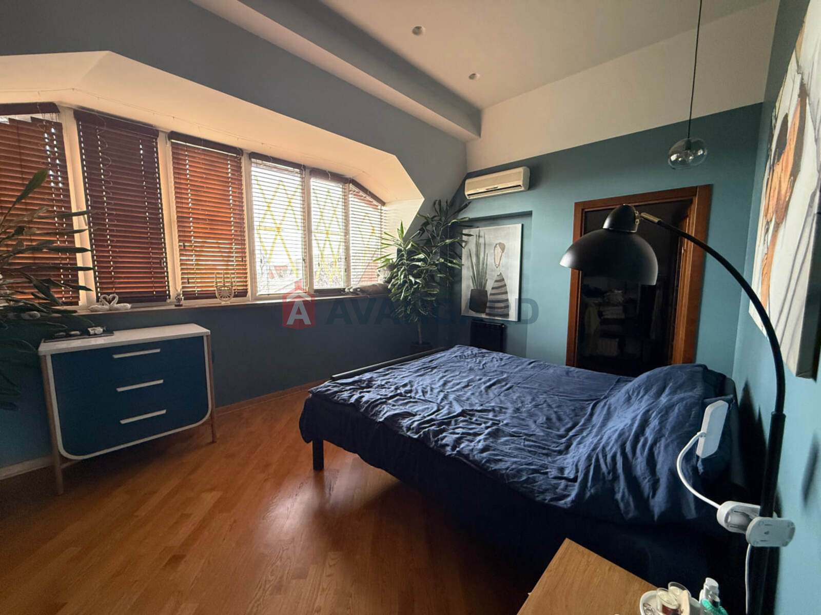 �������, 240 ��.�. ���� 14