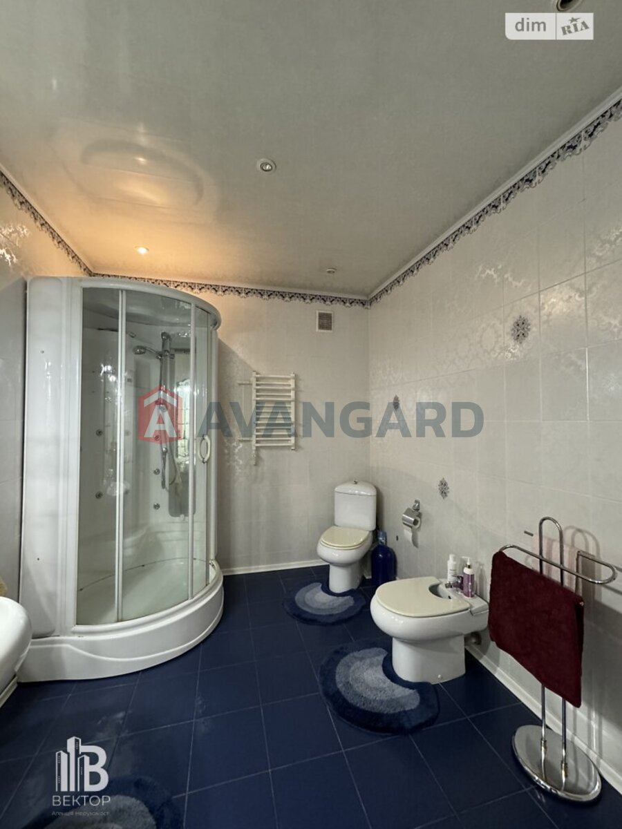 �������, 350 ��.�. ���� 21