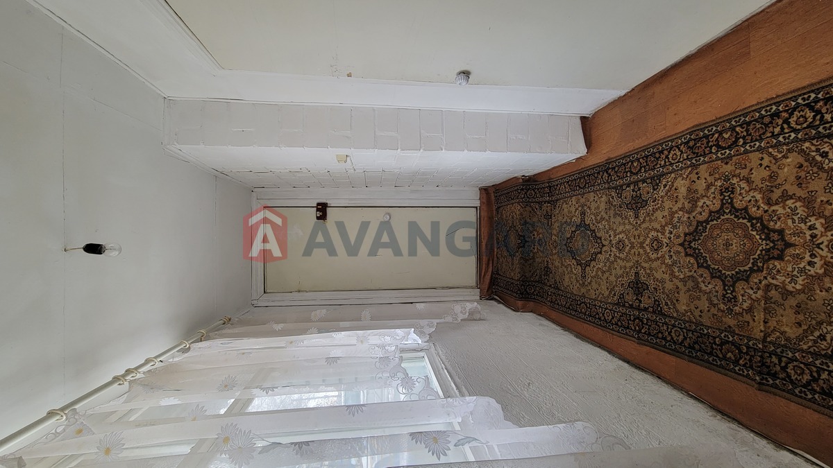 ������� �������, 48 ��.�. ���� 10