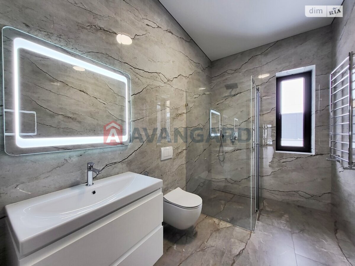 �������, 107 ��.�. ���� 8