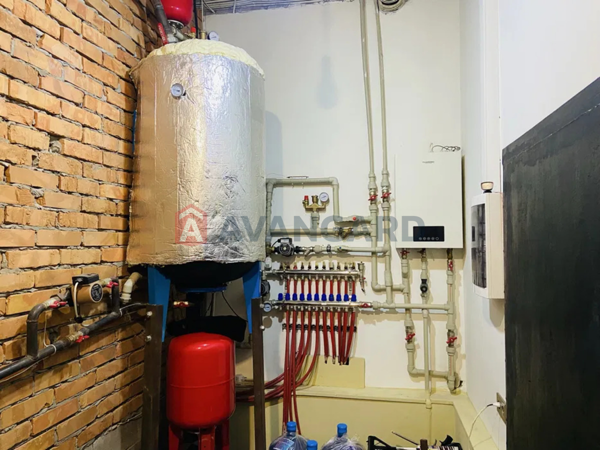 �������, 180 ��.�. ���� 6