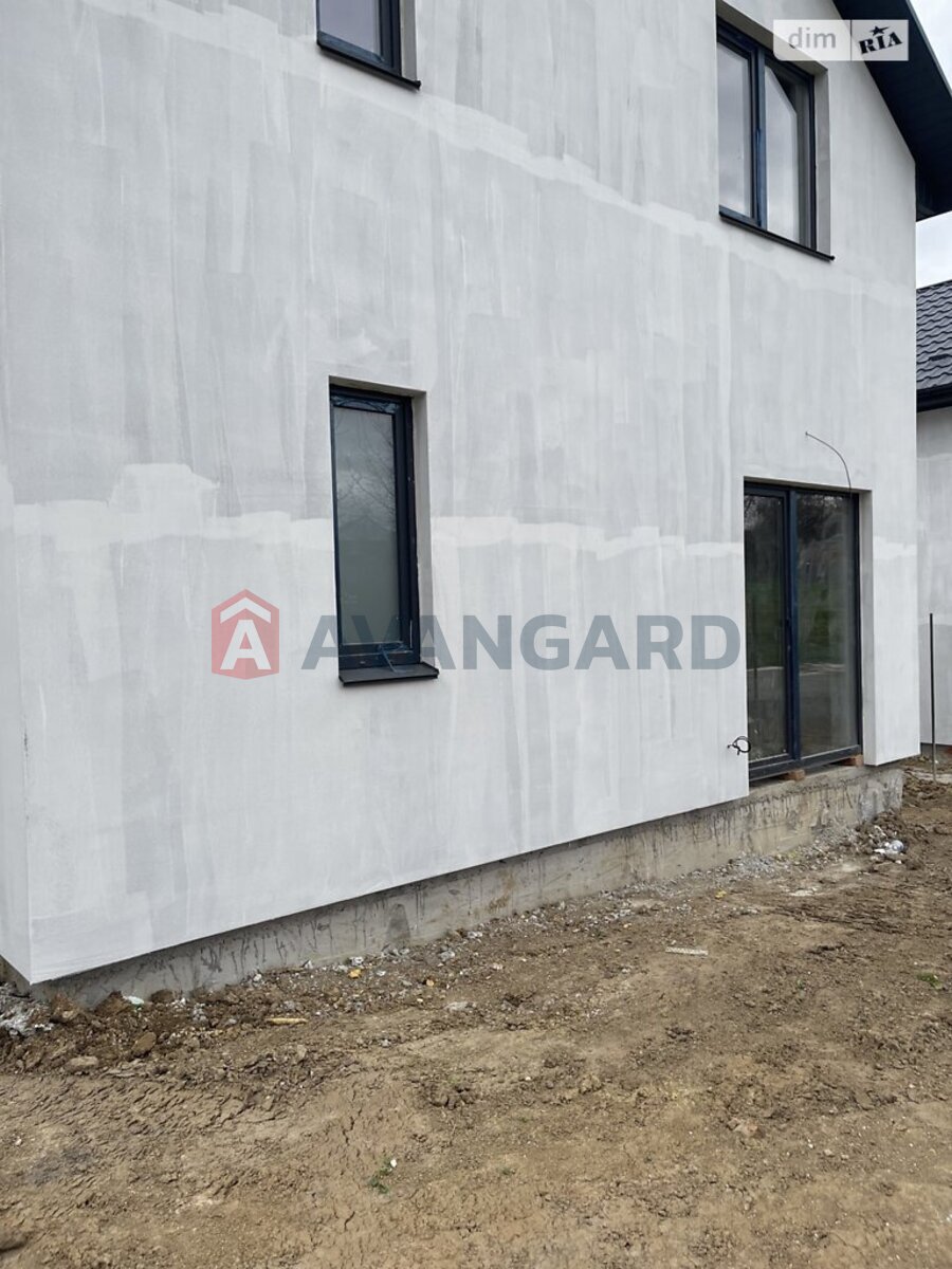 100 ��.�. ���� 18