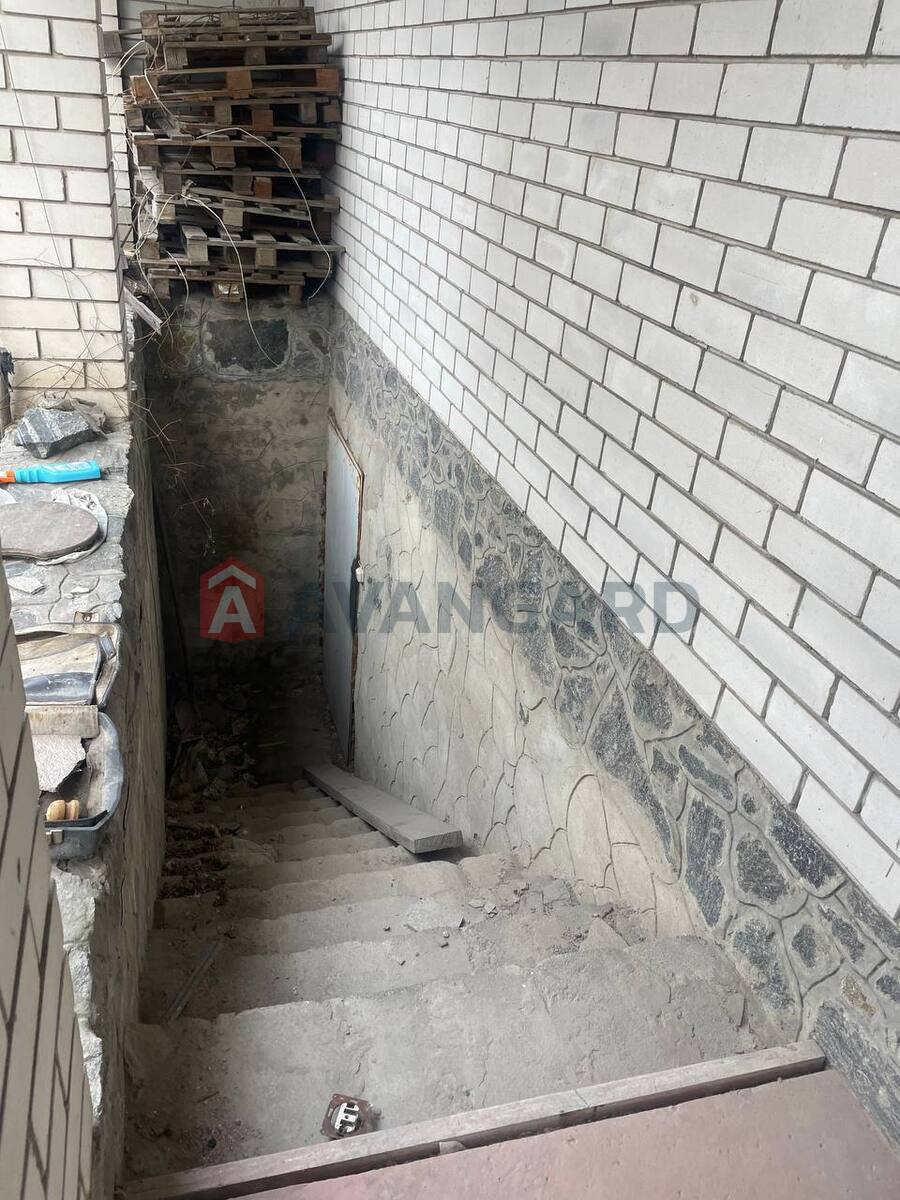 ����, 250 ��.�. ���� 27