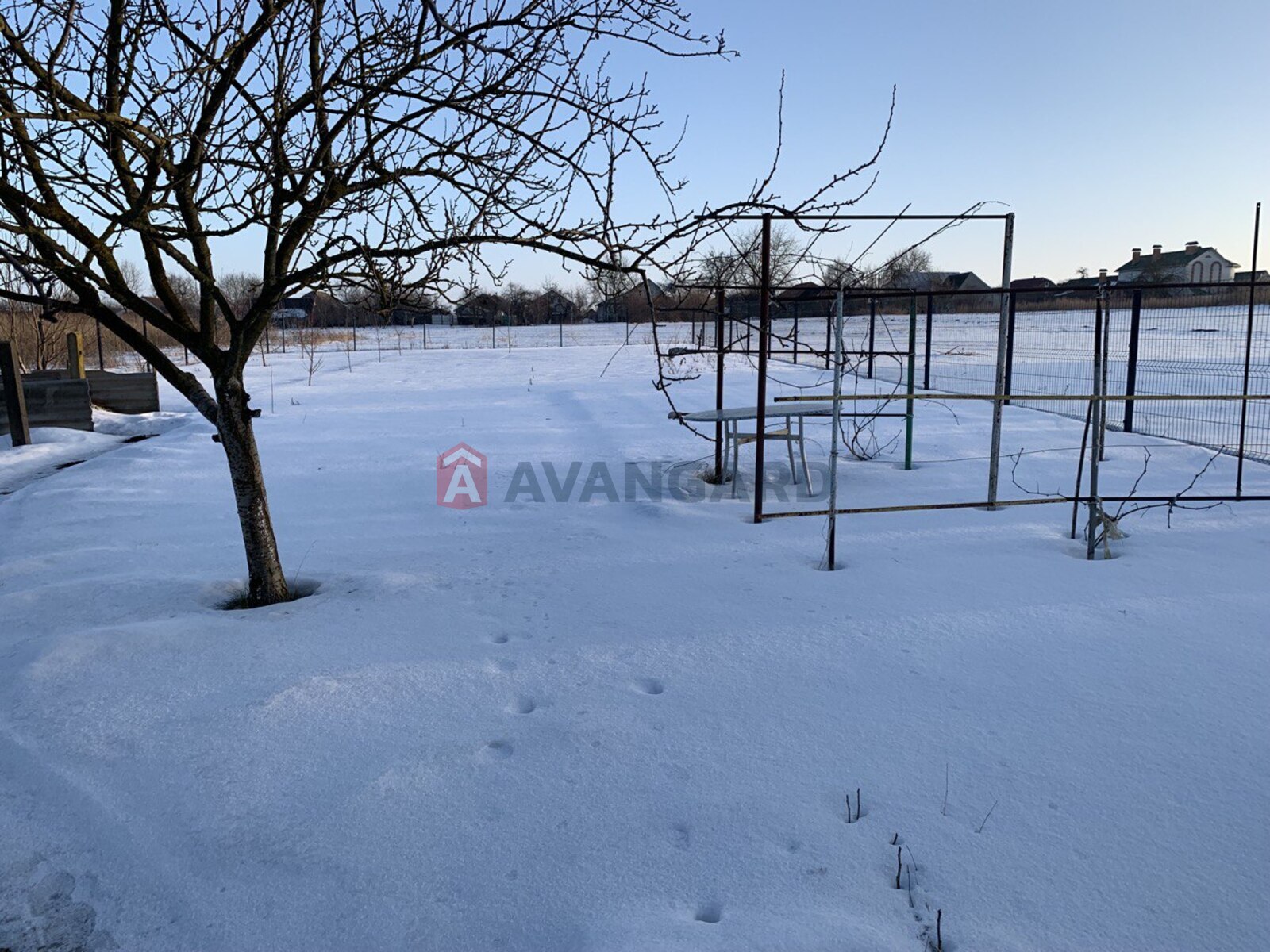 �������, 144 ��.�. ���� 26