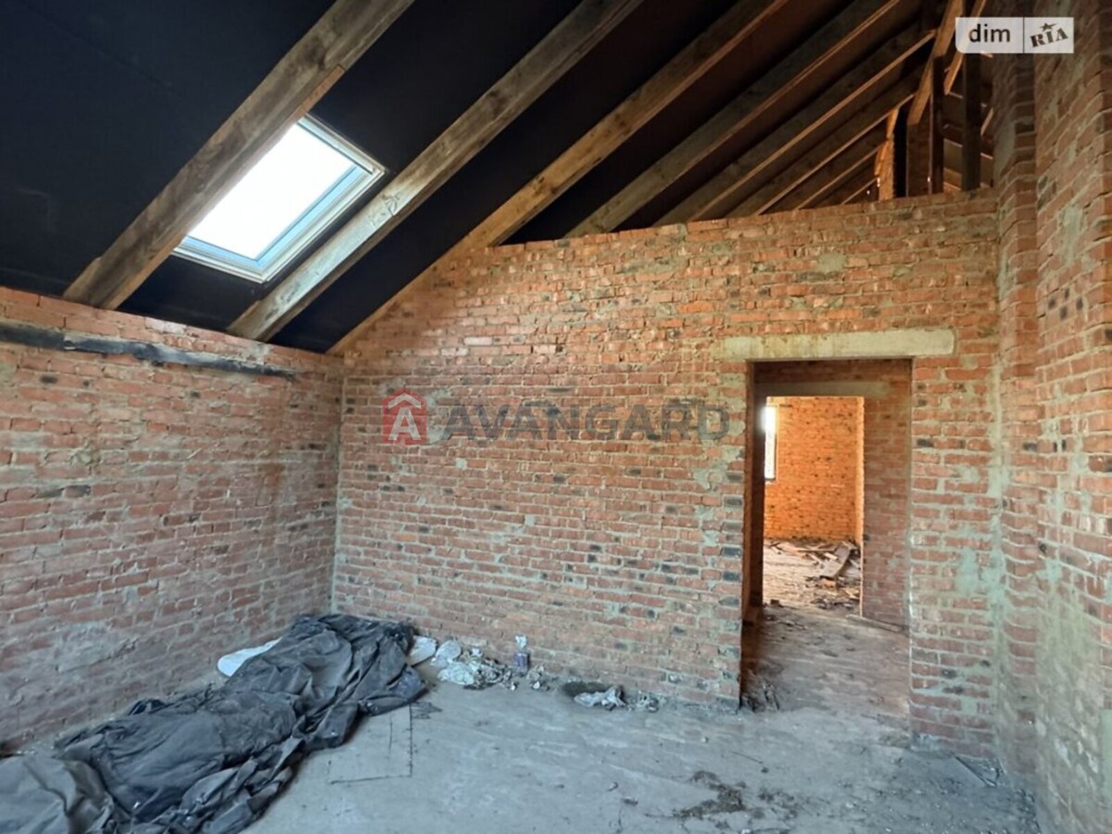 ���, 295 ��.�. ���� 10