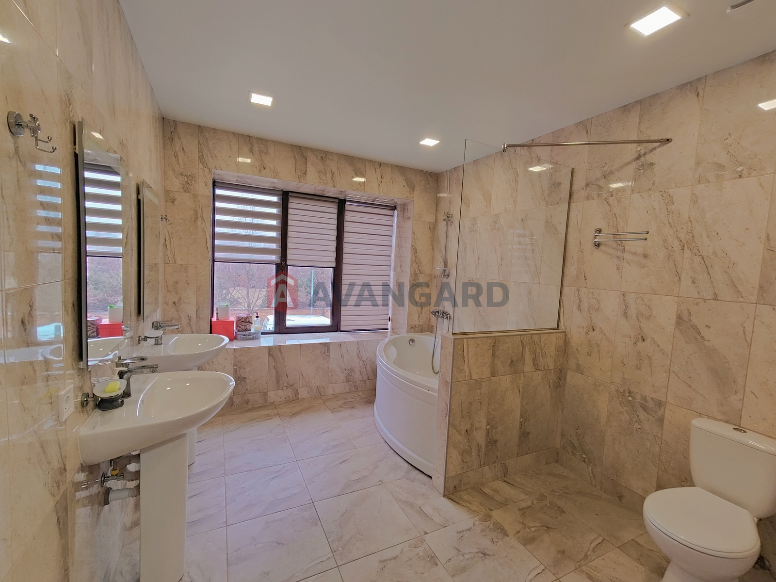 �������, 407 ��.�. ���� 19