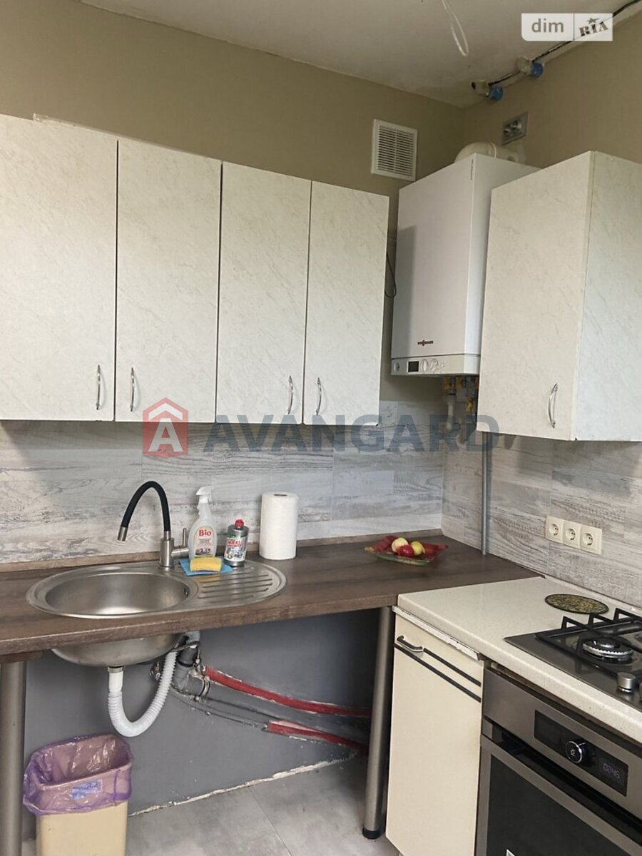 �������, 275 ��.�. ���� 11