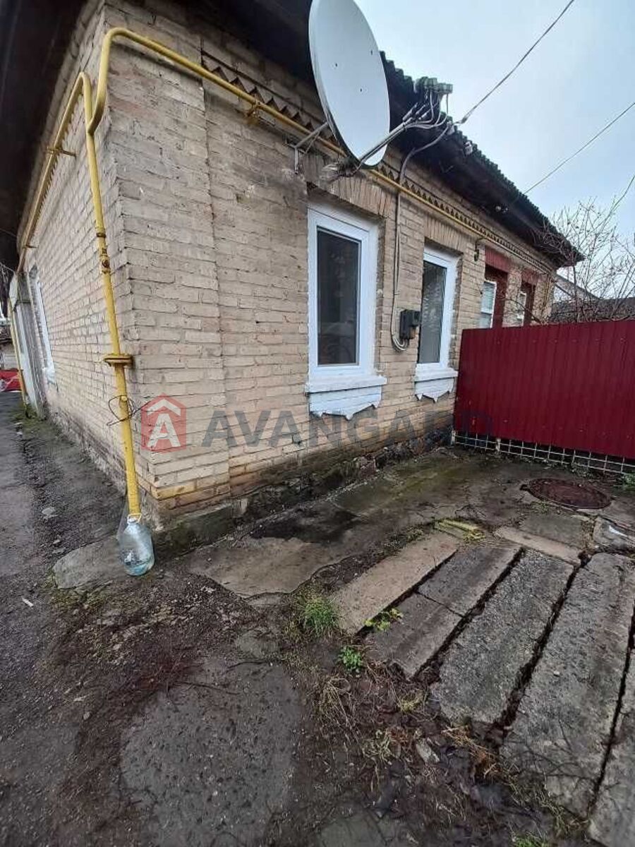 ������� �������, 48 ��.�. ���� 15