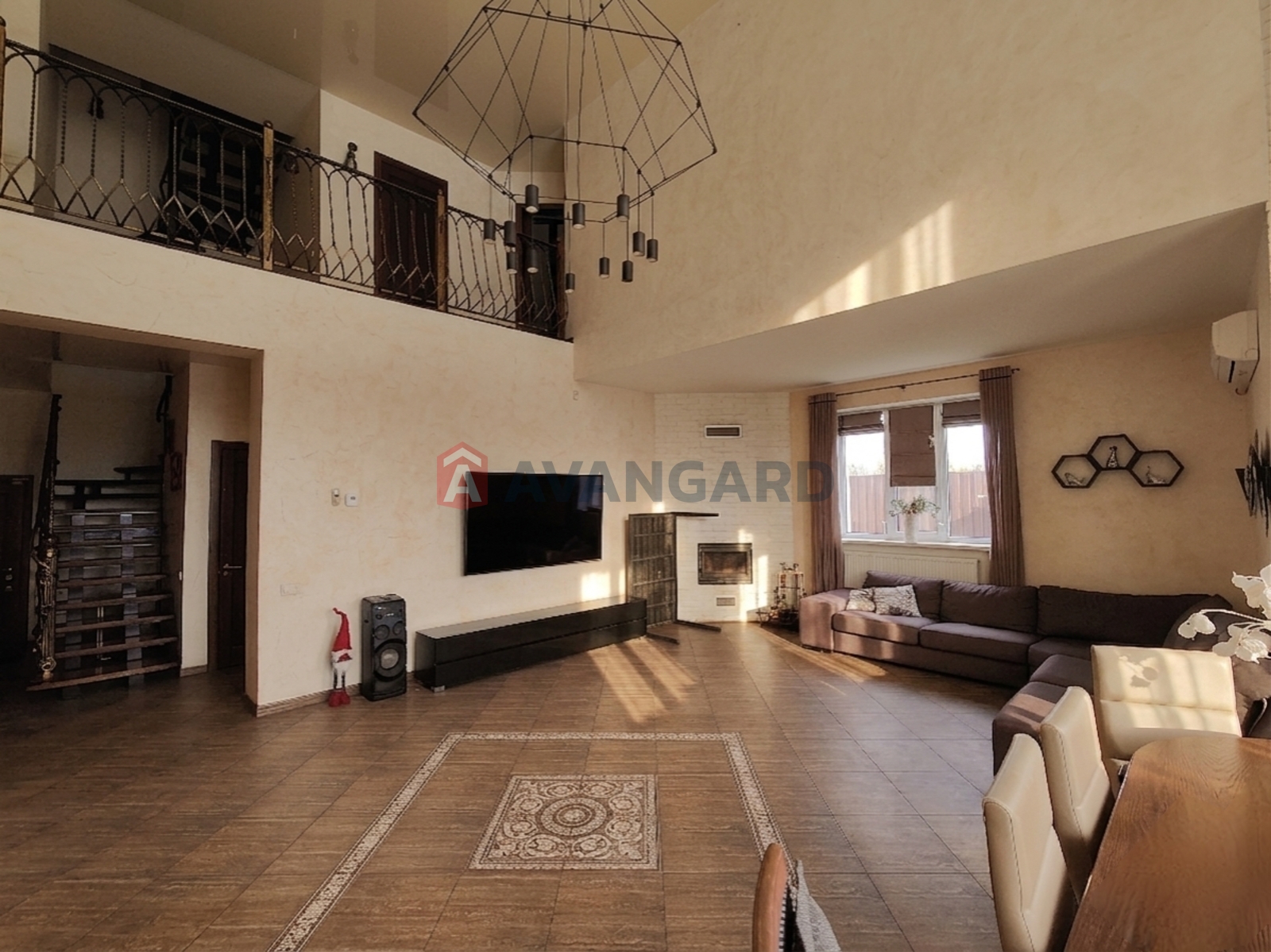 �������, 270 ��.�. ���� 11