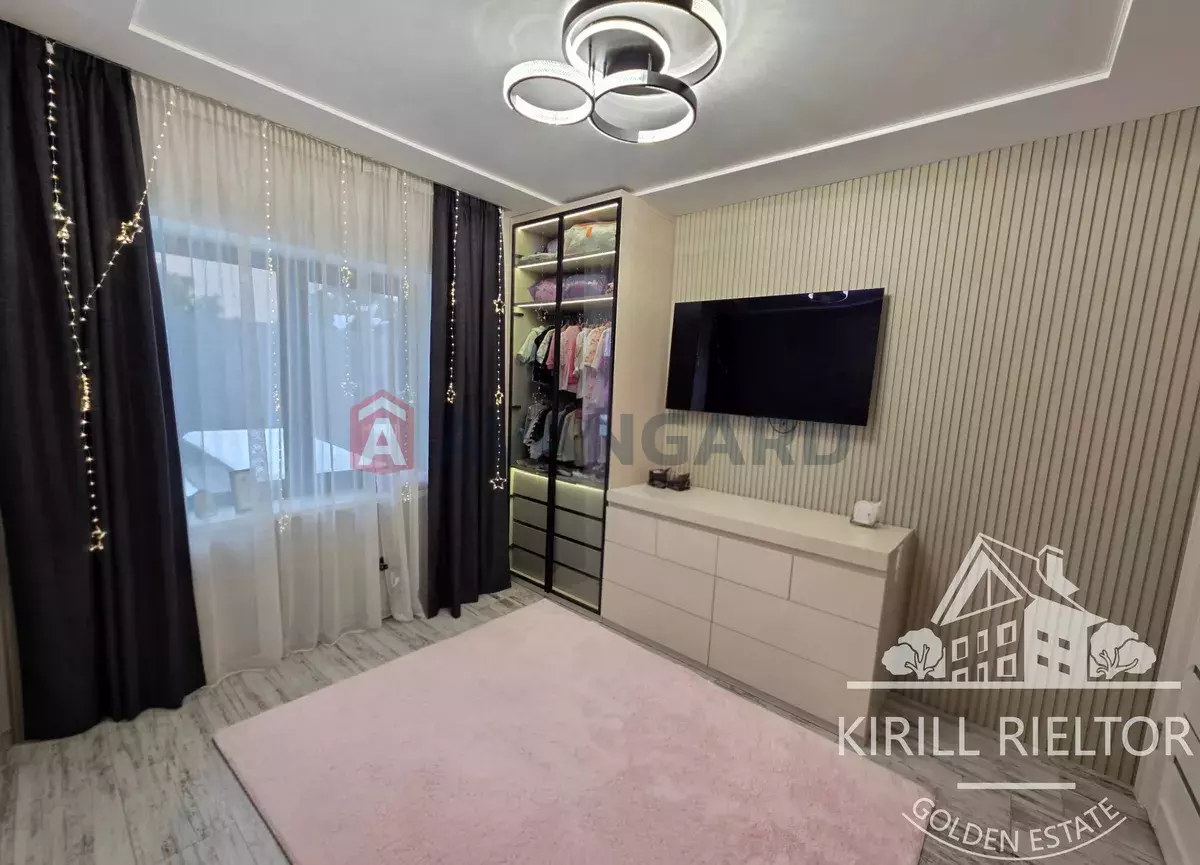 �������, 210 ��.�. ���� 20