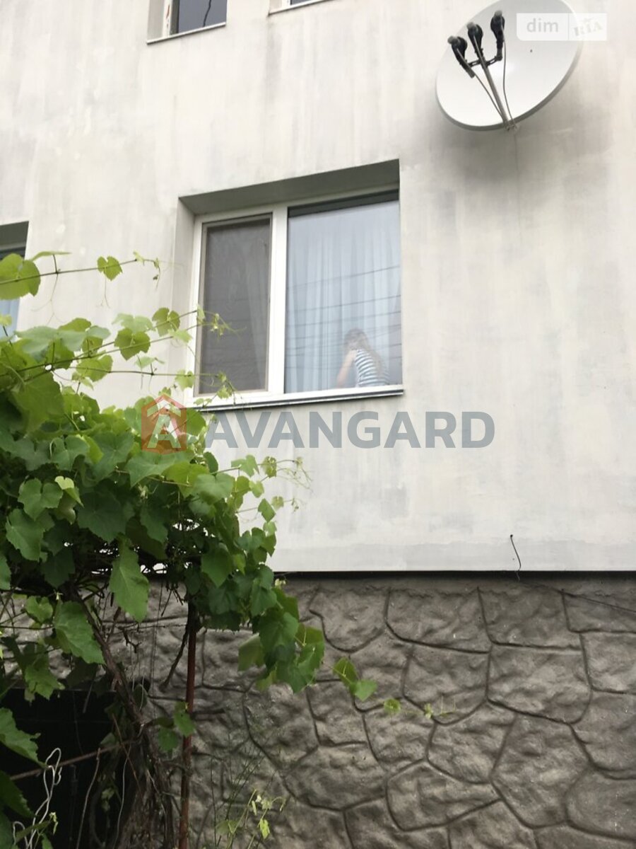 �������, 275 ��.�. ���� 3