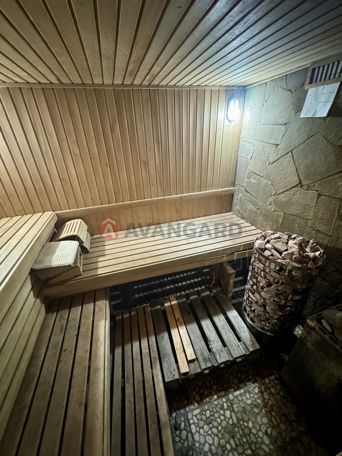 �������, 449 ��.�. ���� 14