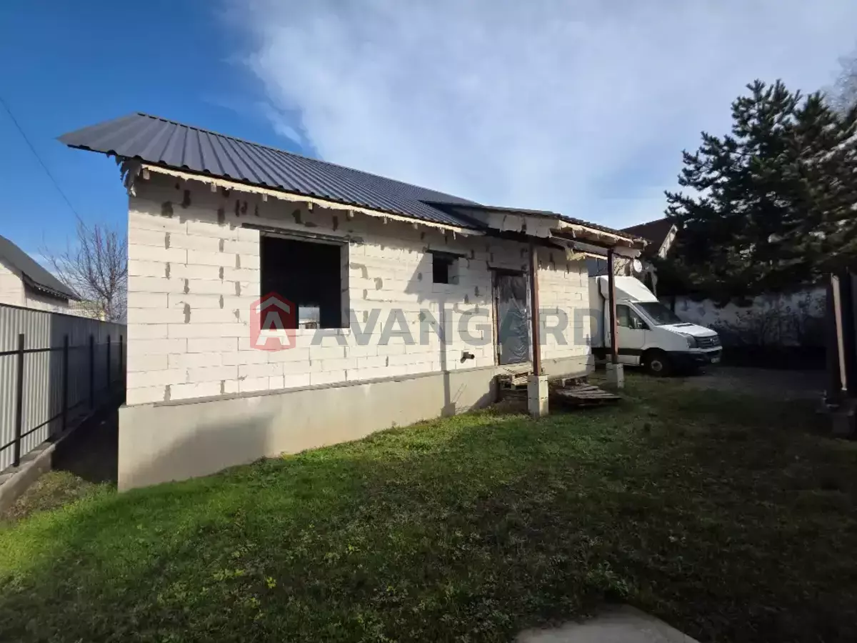 �������, 100 ��.�. ���� 1