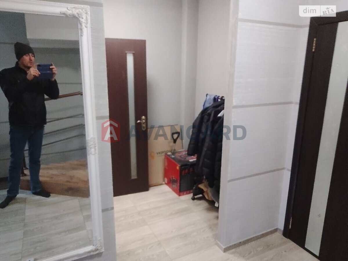 �������, 151 ��.�. ���� 10