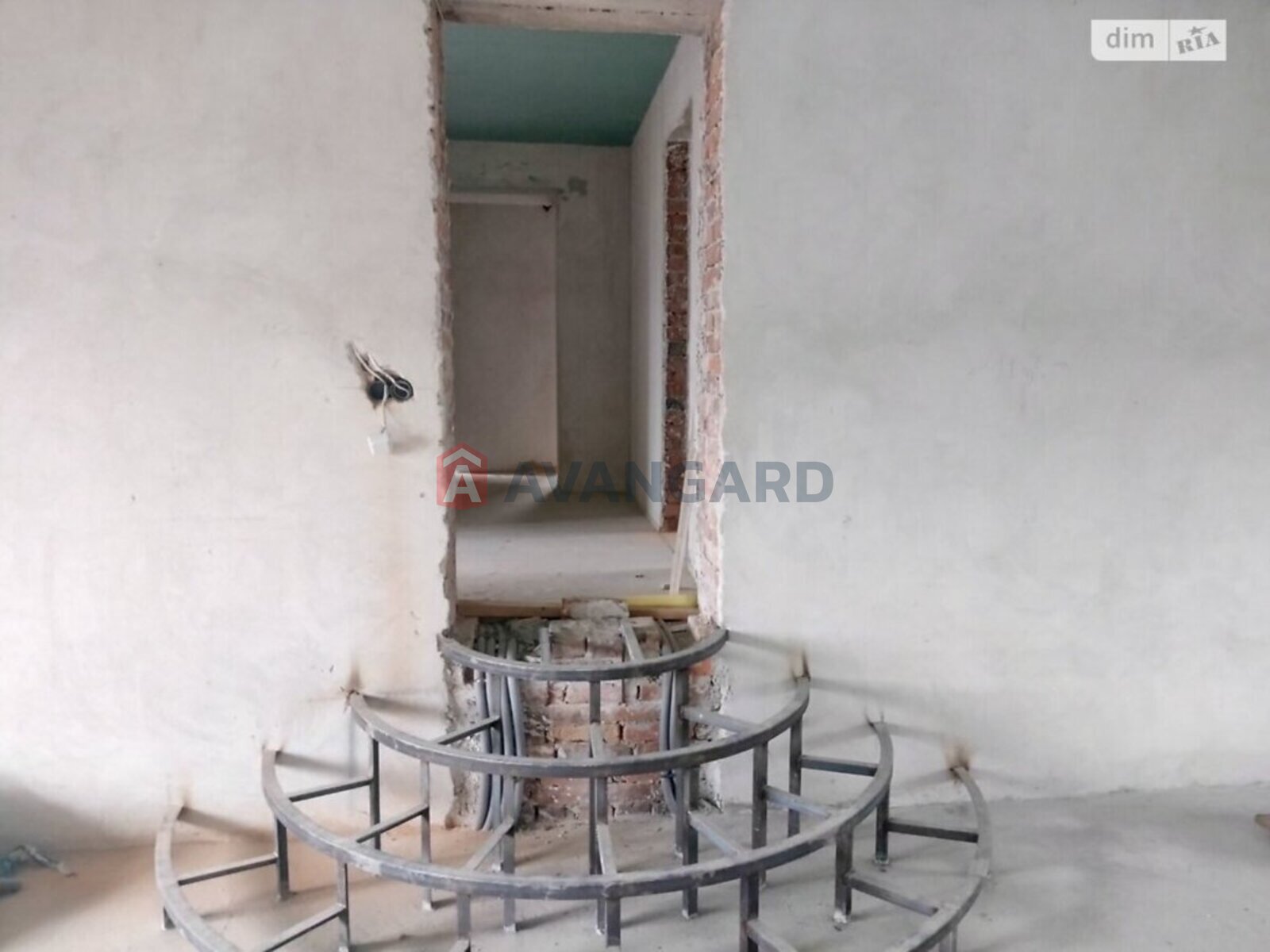 �������, 280 ��.�. ���� 24