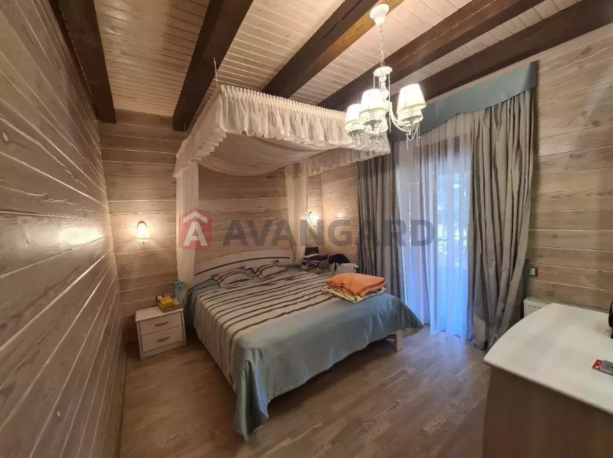 �������, 190 ��.�. ���� 9