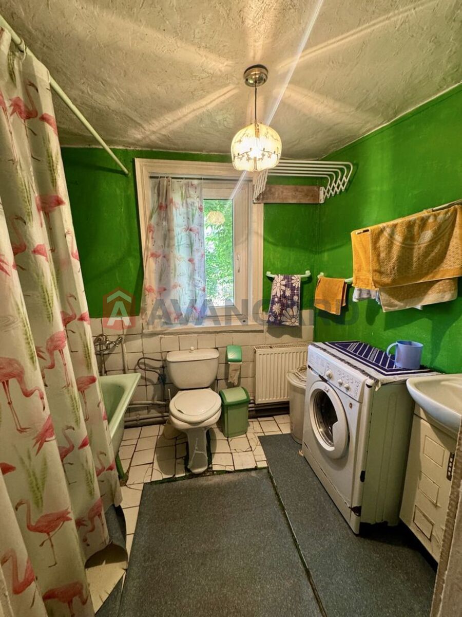 ������� �������, 56 ��.�. ���� 10