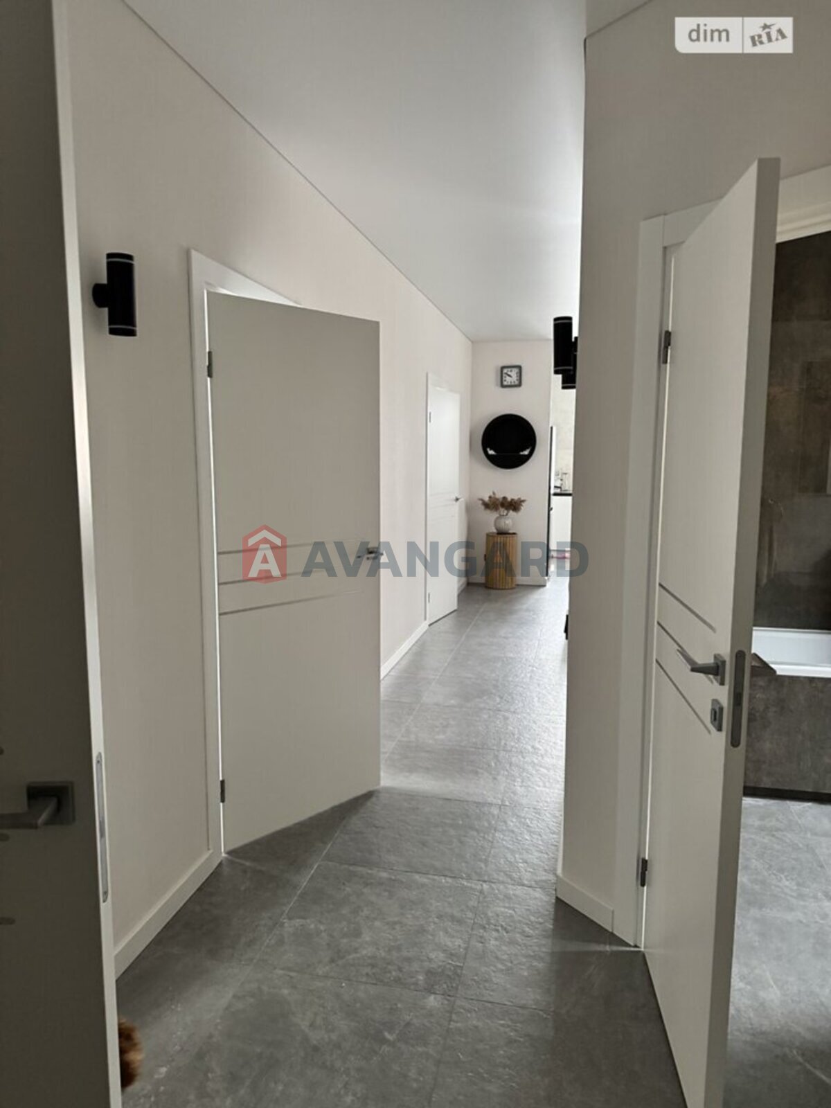 ���, 115 ��.�. ���� 8